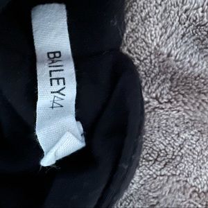 Baily44 black sleeveless size S shirt.